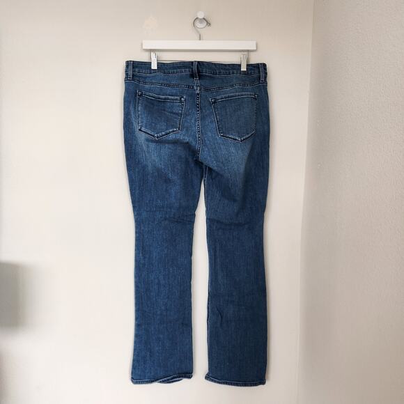 Old Navy Mid Rise Bootcut Jeans Medium Wash Denim Stretchy Fit Size 14 - Picture 6 of 9